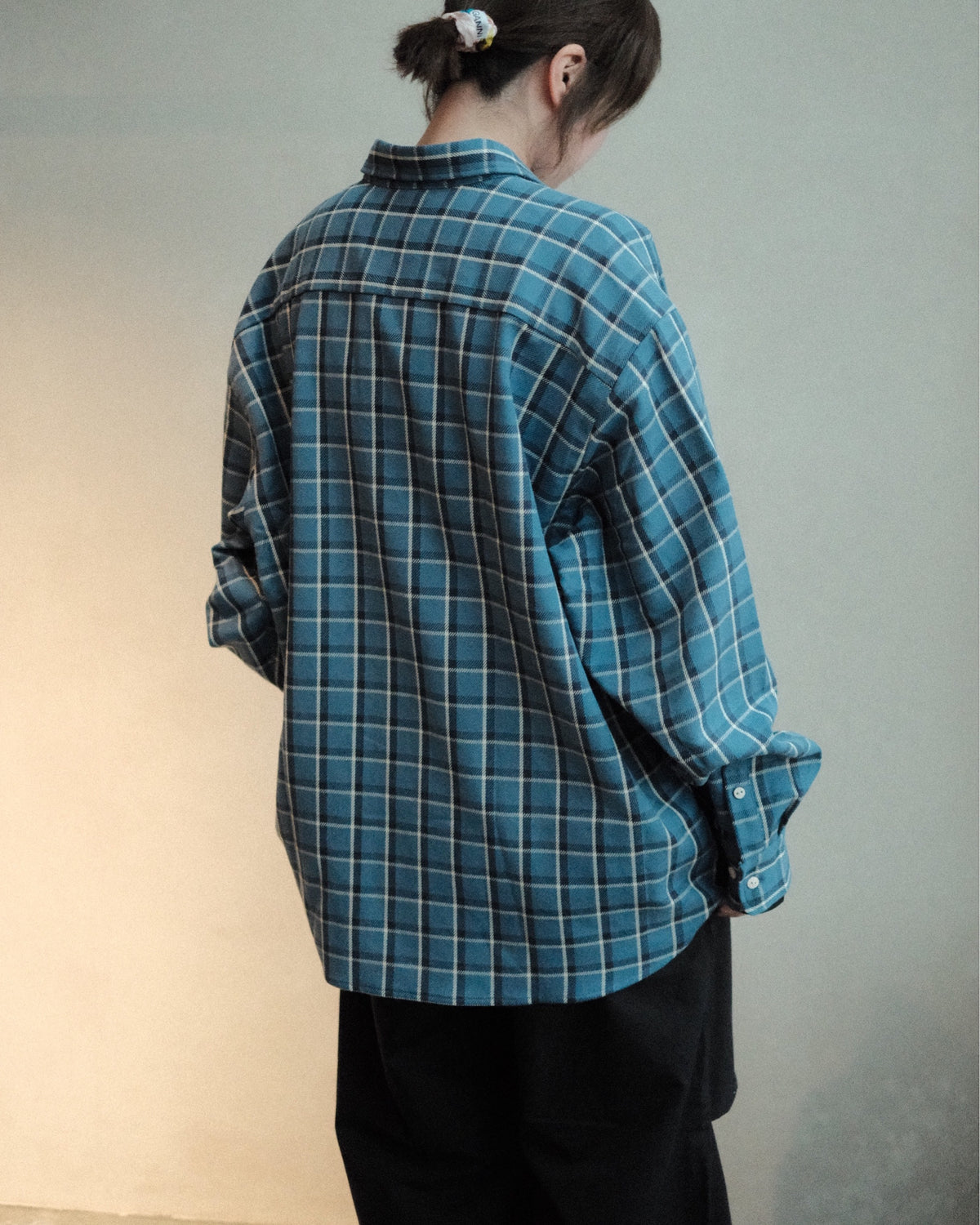 Baserange Claude Shirt Eureka Plaid 着用背面