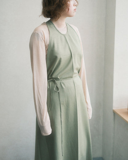 Baserange Apron Dress Luagreen 着用スタイリング ディテール