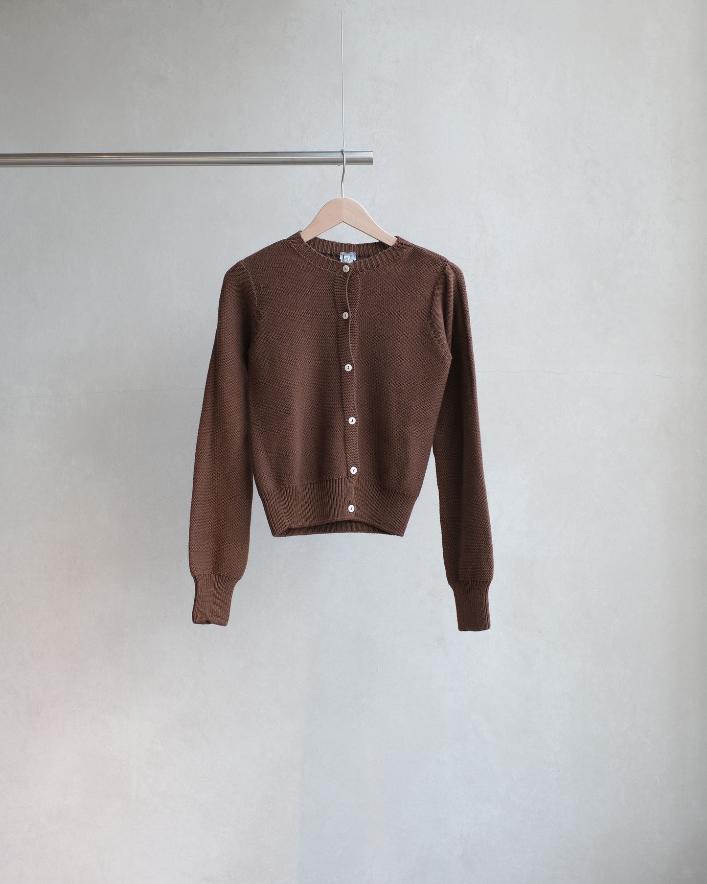 Baserange Tier Cardigan Nocciolabra (PUTC-CO-AW26)