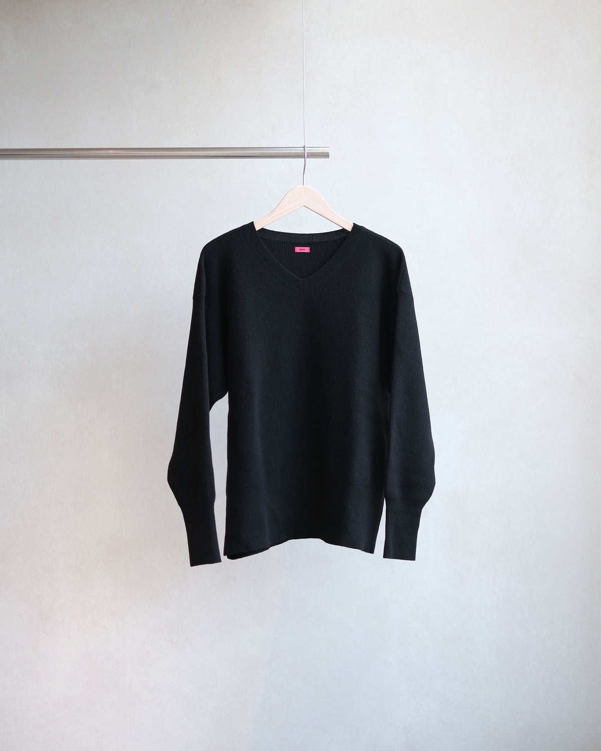 oira V neck pull over BLK (IFVP001)