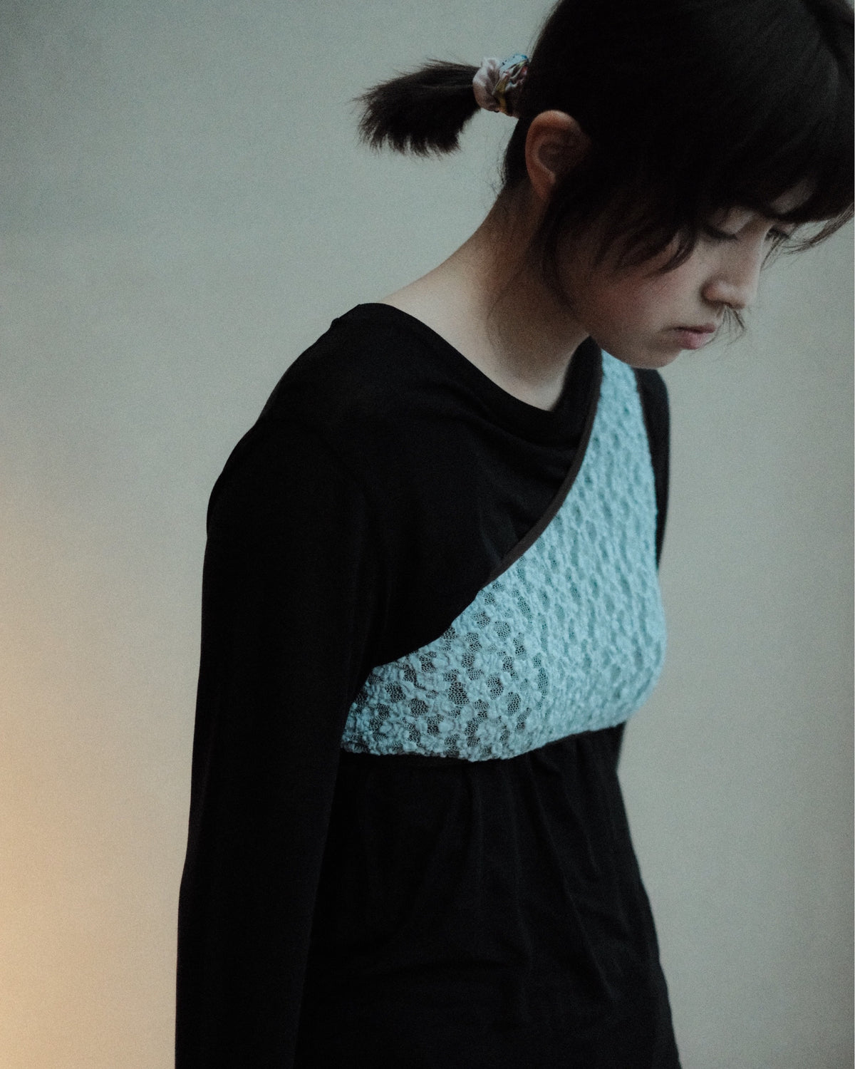 Baserange Rota Bra Dona Blue ワンショルダーの着用詳細