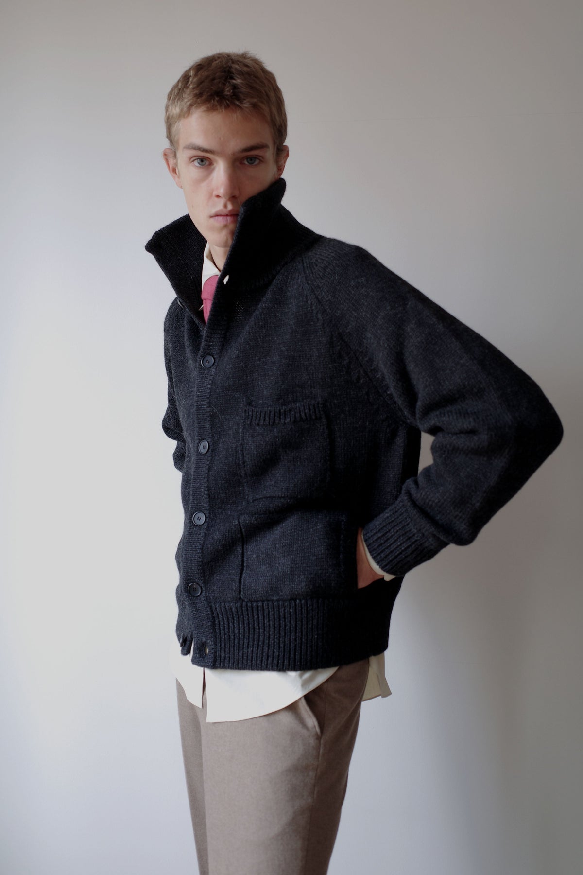 CAMISAS MANOLO BLACK KNITTED JACKET 着用イメージ 26024101