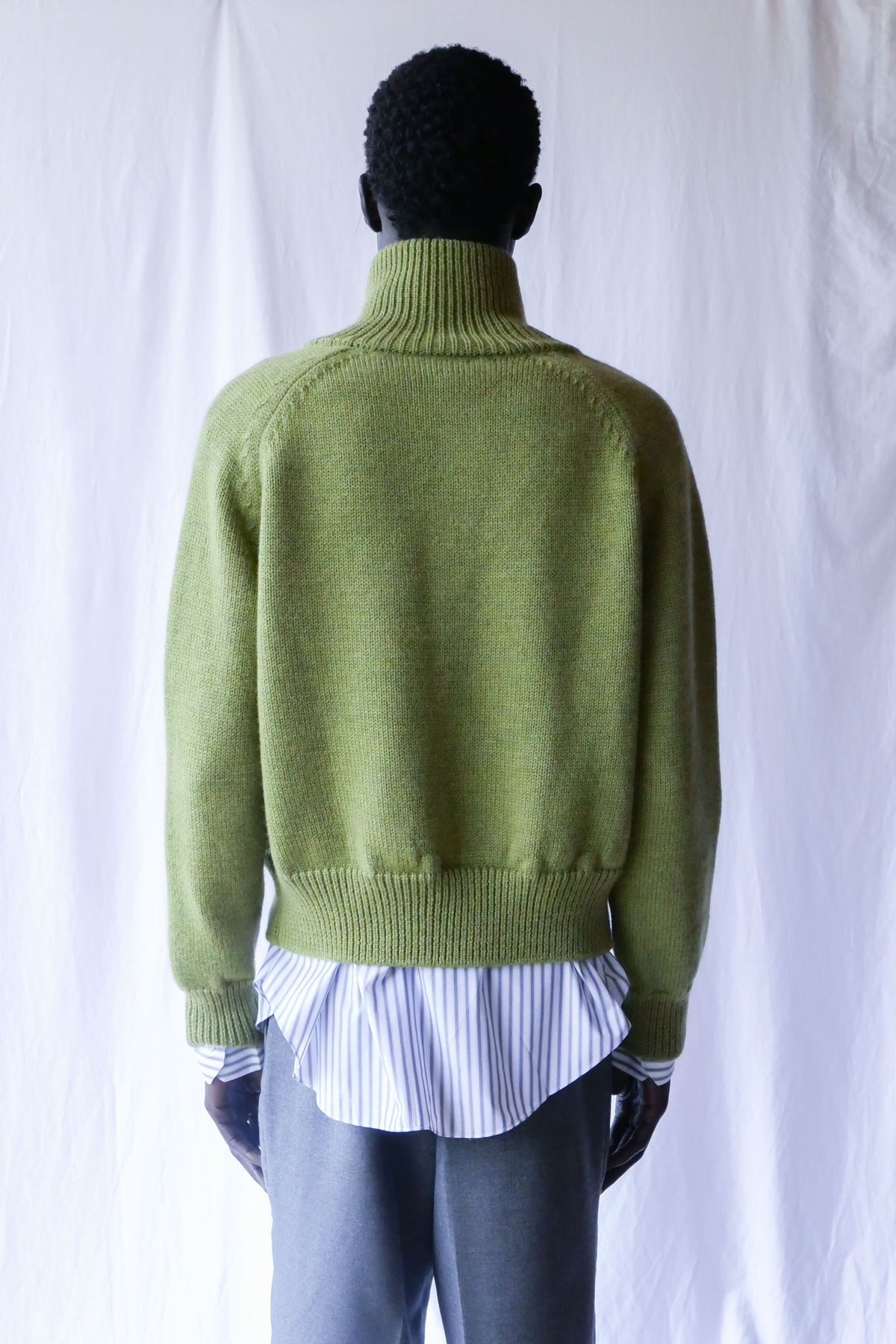 CAMISAS MANOLO AVOCADO GREEN KNITTED JACKET 着用イメージ 26024102