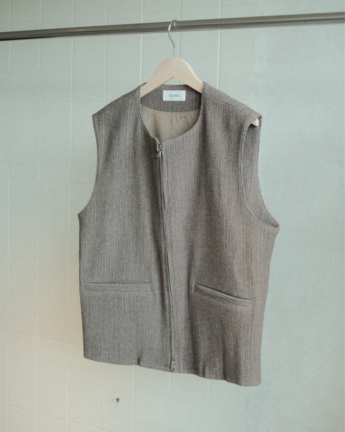 Ernie Palo Wool Corduroy Vest Top Brown EP12VT01 ハンガー正面全体
