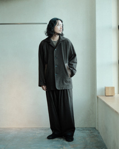 oira DIRECTOR JKT（IFDJ01）の前を開けた全身の着用