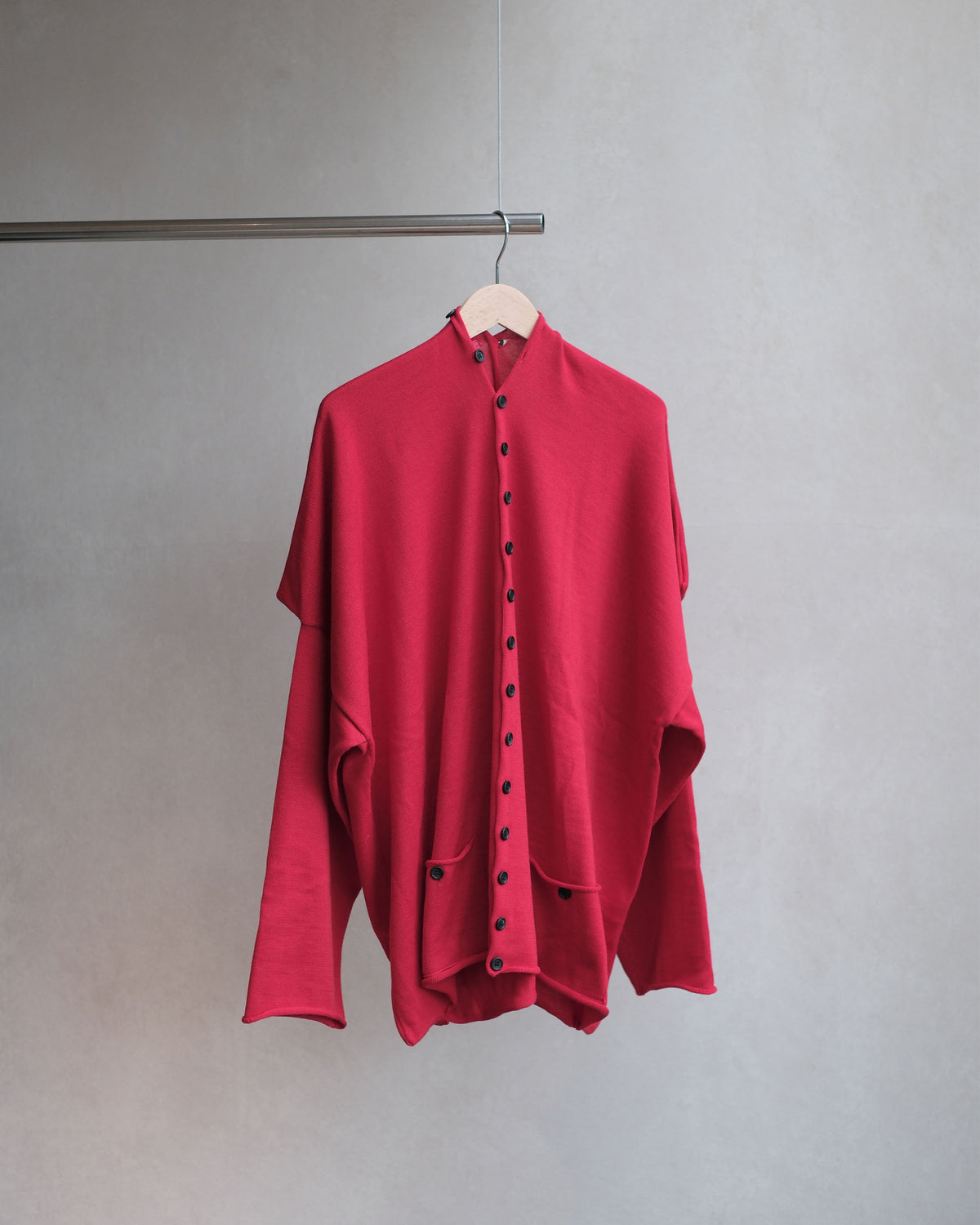 oira BOX CARDIGAN RED 商品正面